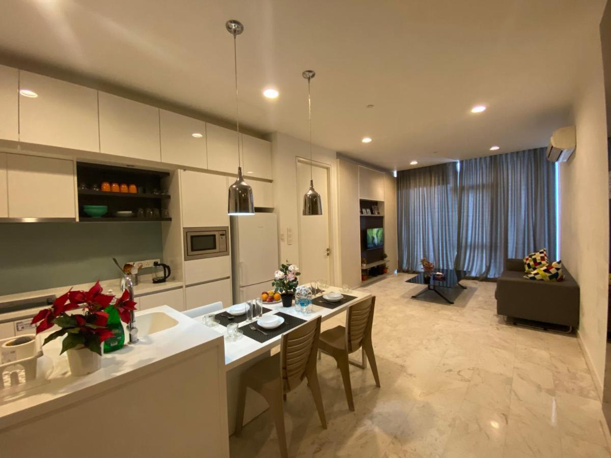 Klcc Beyond Hospitality Suites Platinum 쿠알라룸푸르 외부 사진